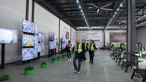 中力科技集團(tuán)成功舉辦第十屆“雙11”全球招商暨技術(shù)推廣大會(huì)